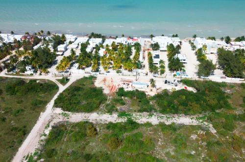 1791-49910-Terreno-en-venta-en-Chicxulub-Puerto-Mérida-Soletta-en-la-costa-yucateca_(4).jpg