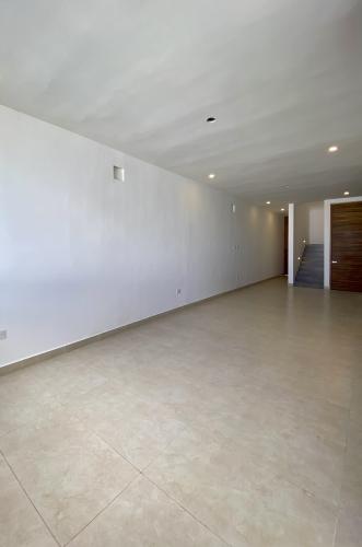 1799-49773-Casa-en-venta-en-Merida-Temozon-Norte-de-dos-plantas-con-equipamiento_(12).jpg
