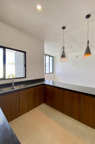 1799-49779-Casa-en-venta-en-Merida-Temozon-Norte-de-dos-plantas-con-equipamiento_(18).jpg