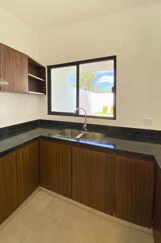 1799-49780-Casa-en-venta-en-Merida-Temozon-Norte-de-dos-plantas-con-equipamiento_(19).jpg