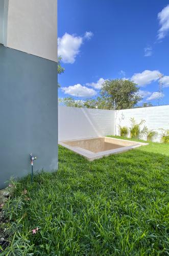1799-49788-Casa-en-venta-en-Merida-Temozon-Norte-de-dos-plantas-con-equipamiento_(27).jpg