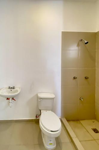 1799-49793-Casa-en-venta-en-Merida-Temozon-Norte-de-dos-plantas-con-equipamiento_(32).jpg