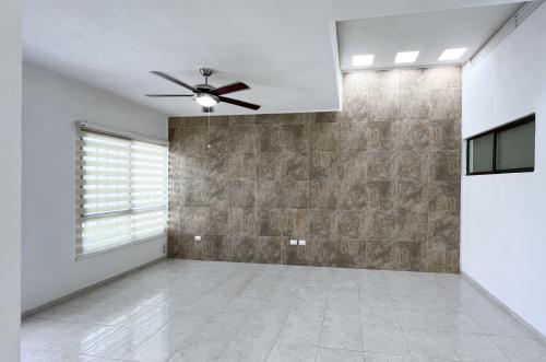1819-50115-Casa-en-renta-Americas-II-de-una-planta-con-2-recamaras_(16).jpg