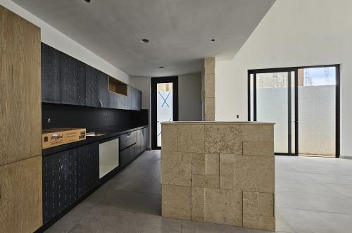 1831-50340-Casa-en-venta-en-Aire-Puro-Residencial-Merida-con-recamara-en-PB-y-doble-altura_(8).jpg