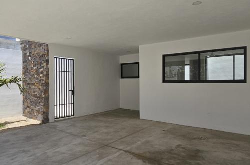 1834-50382-Casa-en-Venta-en-Gran-San-Pedro-Cholul-con-recamara-en-planta-baja-y-alberca_(43).jpg