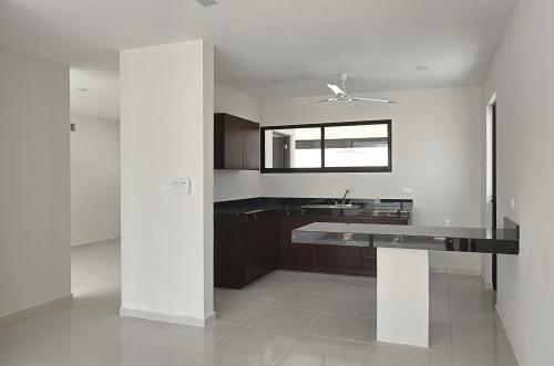 1834-50389-Casa-en-Venta-en-Gran-San-Pedro-Cholul-con-recamara-en-planta-baja-y-alberca_(50).jpg