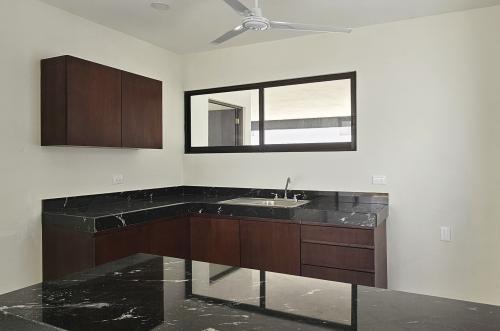 1834-50390-Casa-en-Venta-en-Gran-San-Pedro-Cholul-con-recamara-en-planta-baja-y-alberca_(51).jpg