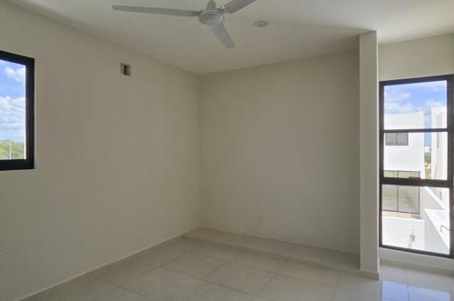 1834-50405-Casa-en-Venta-en-Gran-San-Pedro-Cholul-con-recamara-en-planta-baja-y-alberca_(65).jpg