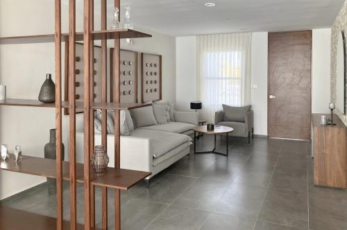 1841-50795-Casa-en-venta-en-Cholul-dentro-de-Privada-Residencial-con-paneles-solares_(7).jpg