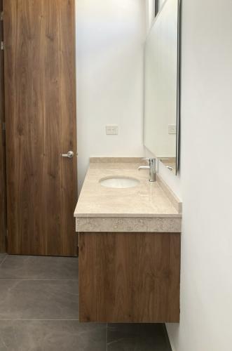 1841-50804-Casa-en-venta-en-Cholul-dentro-de-Privada-Residencial-con-paneles-solares_(16).jpg