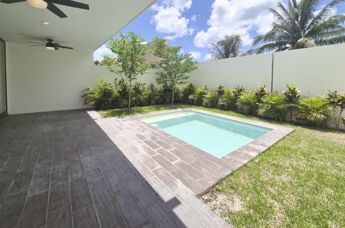1842-50559-Casa-en-venta-en-Plenum-Residencial-en-Merida-con-4-habitaciones-y-alberca_(11).jpg