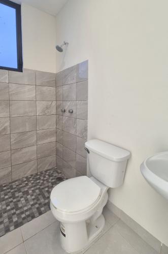 1842-50566-Casa-en-venta-en-Plenum-Residencial-en-Merida-con-4-habitaciones-y-alberca_(18).jpg