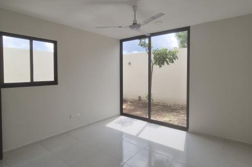 1859-50986-Casa-en-Venta-en-Gran-San-Pedro-Cholul-con-habitacion-en-planta-baja-y-alberca_(10).jpg
