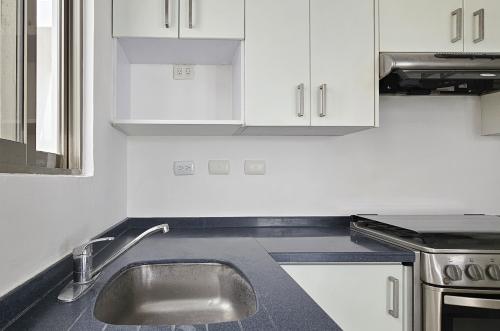 1865-51088-Casa-en-Renta-en-Residencial-Torremolinos-en-Merida-con-3-habitaciones-y-alberca_(11).jpg