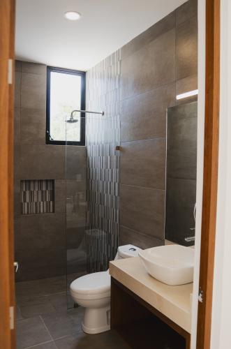 1902-52978-Casa-Alaia-en-Venta-dentro-privada-zona-conkal-Merida-con-tres-recamaras_(13).jpg