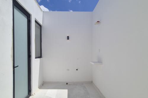 1941-52899-Casa-en-Venta-en-privada-ubicada-en-xcanatun-con-4-habitaciones-y-alberca_(14).jpg