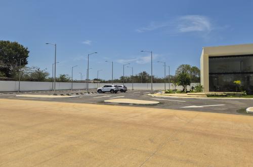 1942-53005-Lotes-Residenciales-en-Venta-en-Privada-Ciudad-Central-con-amenidades_(8).jpg