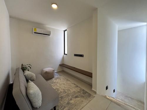 1951-53085-Casa-en-venta-en-privada-EMANA-Conkal-con-dos-recamaras-family-room_(11).jpg