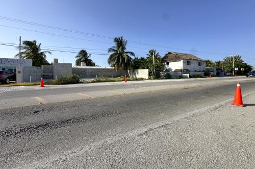 2004-54402-Terreno-en-Renta-en-la-Playa-en-la-zona-comercial-carretera-Chichxulub-Puerto_(6).jpg