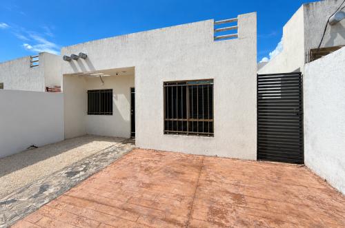 2010-54475-Casa-en-renta-americas-II-de-una-planta-amueblada-y-equipada-NV_(2).png