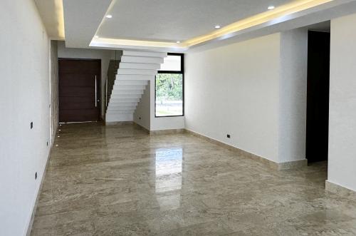 2013-54444-Casa-en-venta-en-privada-Nuukul-Temozon-Norte-con-electrodomesticos-incluidos_(12).jpg