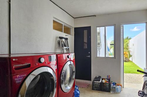 2028-54854-Casa-en-Venta-Dzityá-Mérida-con-super-Cocina-Jardín-y-Alberca_(30).jpg