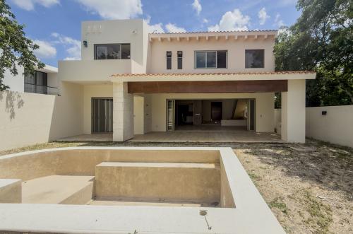 2034-55157-_Casa-en-venta-ubicada-en-Cholul-de-4-habitaciones-alberca-en-privada_(20).jpg