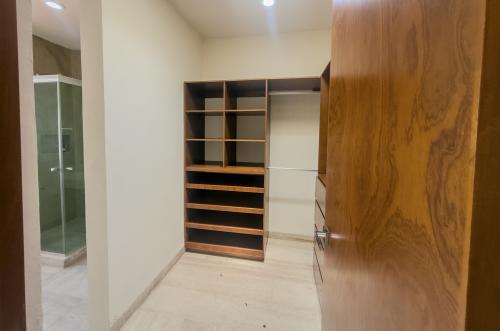 2034-55194-_Casa-en-venta-ubicada-en-Cholul-de-4-habitaciones-alberca-en-privada_(57).jpg
