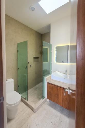 2034-55203-_Casa-en-venta-ubicada-en-Cholul-de-4-habitaciones-alberca-en-privada_(67).jpg