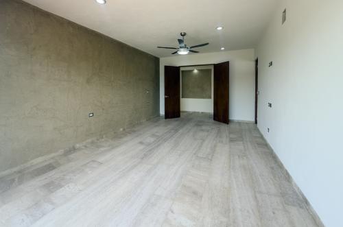 2034-55209-_Casa-en-venta-ubicada-en-Cholul-de-4-habitaciones-alberca-en-privada_(72).jpg