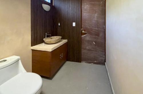 2040-55359-Casa-en-Venta-Miguel-Aleman-Merida-con-Alberca_(7).jpg