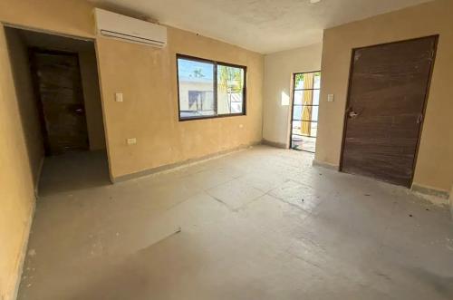 2040-55361-Casa-en-Venta-Miguel-Aleman-Merida-con-Alberca_(9).jpg