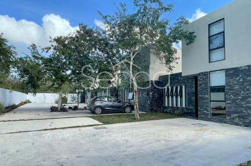 551-25968-Amplio-Townhouse-de-Lujo-con-3-Recamaras-en-Privada-Petra-en-Merida-4.jpg