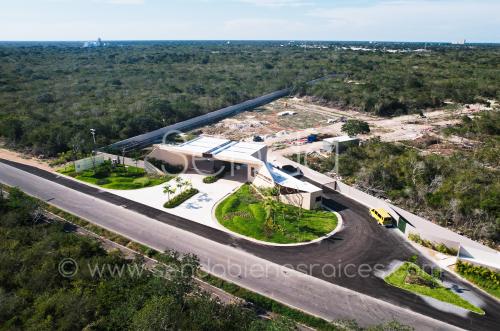 686-35217-21GM-02-Privada-residencial-Campo-Magno-Merida-Terrenos-residenciales-con-casa-club-_(2).jpg