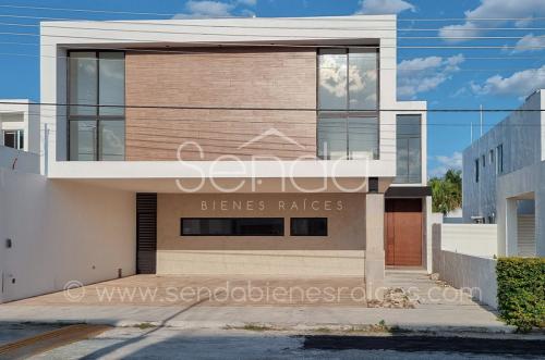 755-755-19714-21VU-18_-Hermosa-casa-en-Venta-en-Privada-Los-Alamos-02.jpg