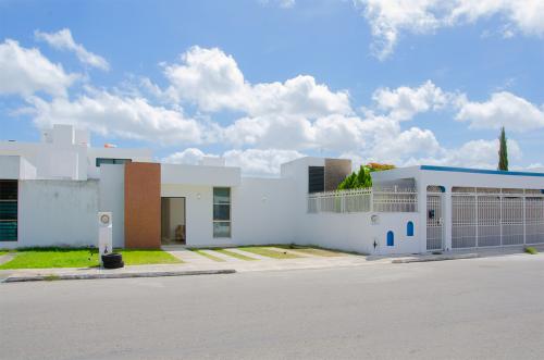 824-20990-21GM-15_-Casa-en-renta-de-2-habitaciones-con-Terraza-Techada-en-Gran-Santa-Fe-Merida-04.jpg