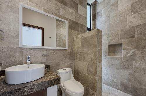832-49478-Casa-en-venta-en-Compostela-Merida-de-4-habitaciones-con-un-increible-diseno_(20).jpg