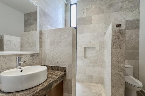 832-49517-Casa-en-venta-en-Compostela-Merida-de-4-habitaciones-con-un-increible-diseno_(58).jpg