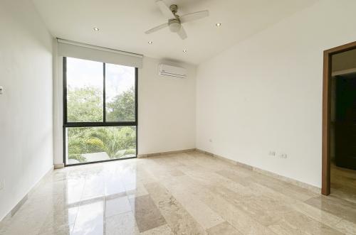 832-49518-Casa-en-venta-en-Compostela-Merida-de-4-habitaciones-con-un-increible-diseno_(60).jpg