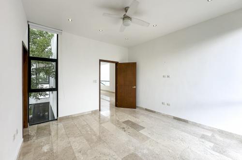 832-49519-Casa-en-venta-en-Compostela-Merida-de-4-habitaciones-con-un-increible-diseno_(61).jpg