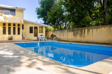 Casa en venta con gran terreno en Chuburná Mérida Súper ubicada | Senda  Bienes Raíces